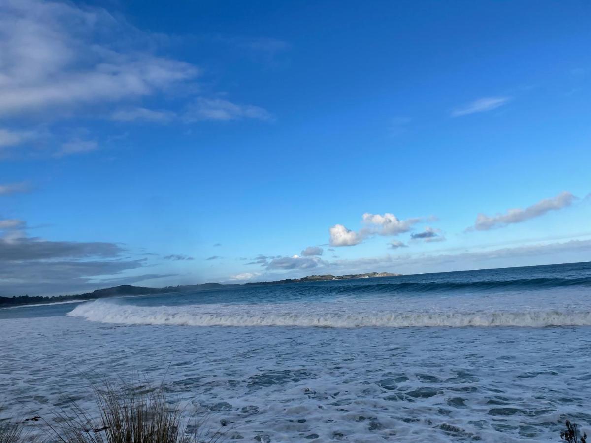 Holiday House Mount Maunganui Bagian luar foto
