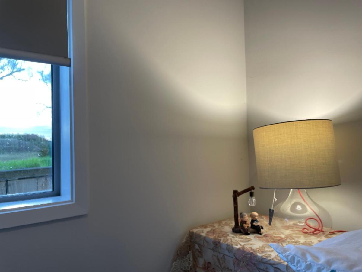 Holiday House Mount Maunganui Bagian luar foto