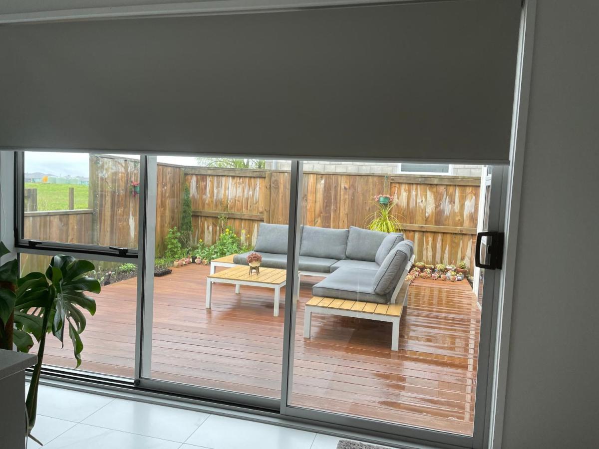 Holiday House Mount Maunganui Bagian luar foto