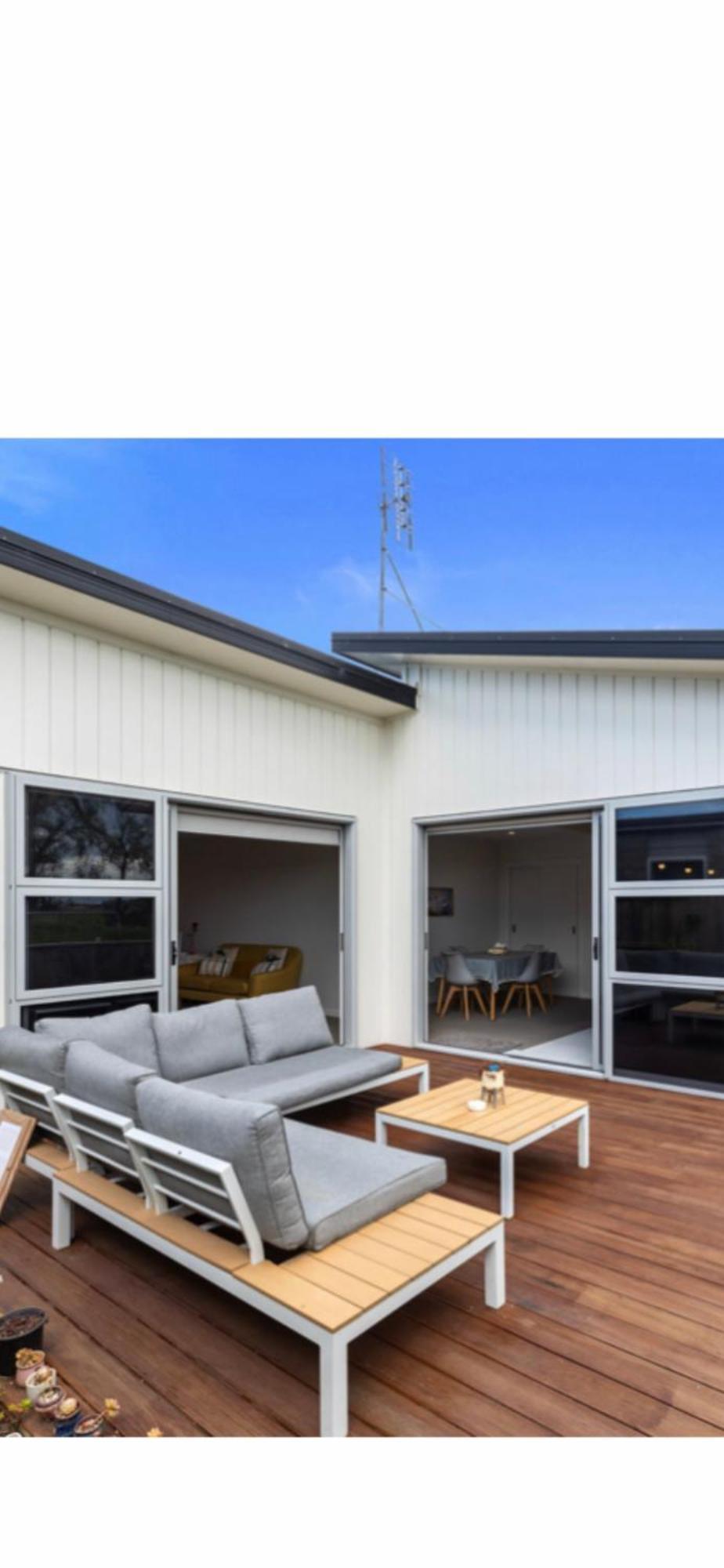 Holiday House Mount Maunganui Bagian luar foto